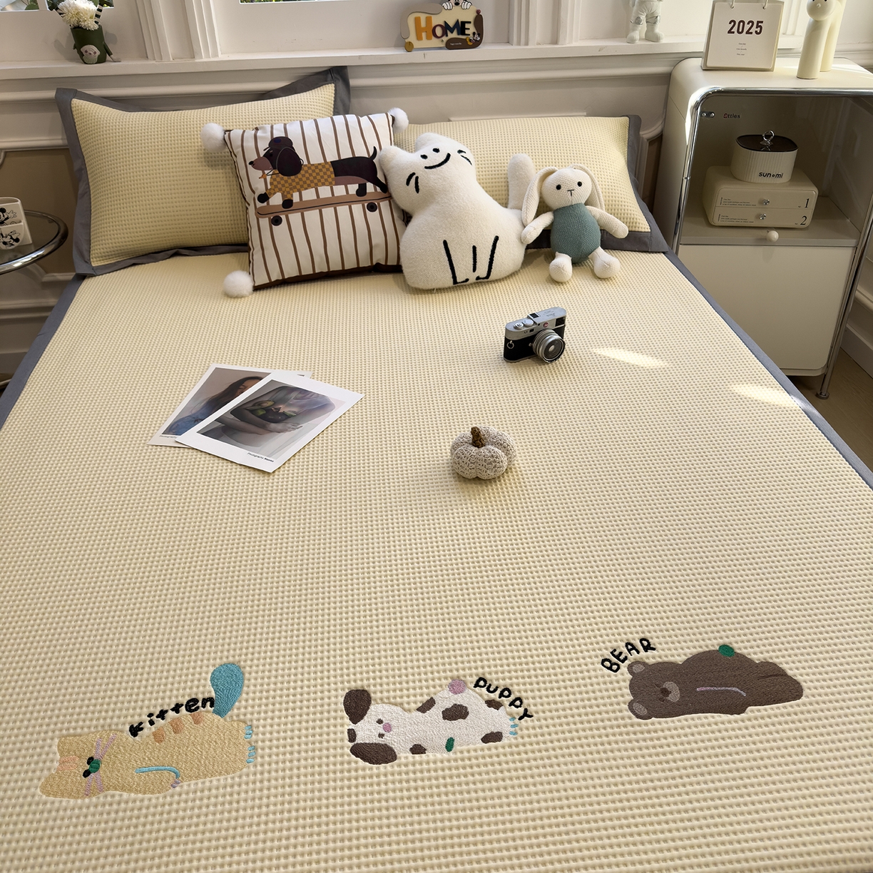 91家纺网 家纺一手货源 找家纺 （总）几禾 2026新款华夫格刺绣款席子凉席