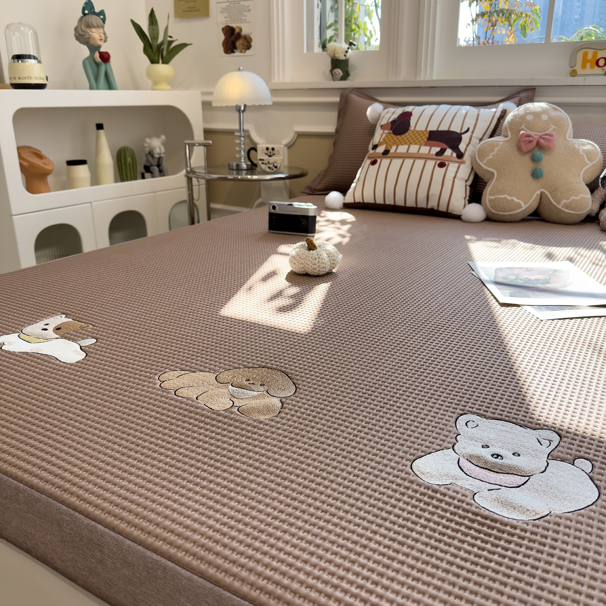 91家纺网 家纺一手货源 找家纺 （总）几禾 2026新款华夫格刺绣款席子凉席