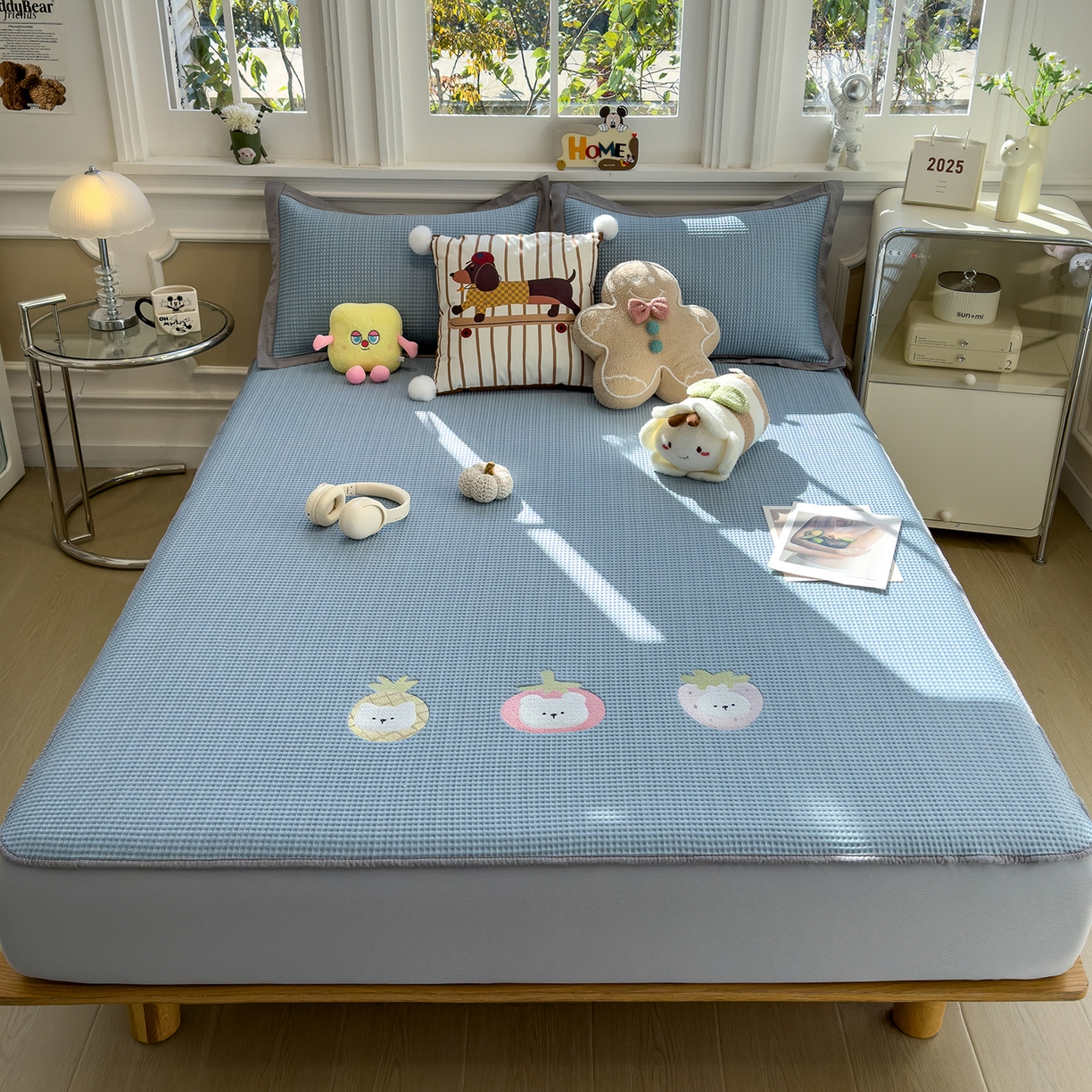 91家纺网 家纺一手货源 找家纺 几禾 2026新款华夫格刺绣款席子凉席 奶冻喵-湖蓝-床笠款