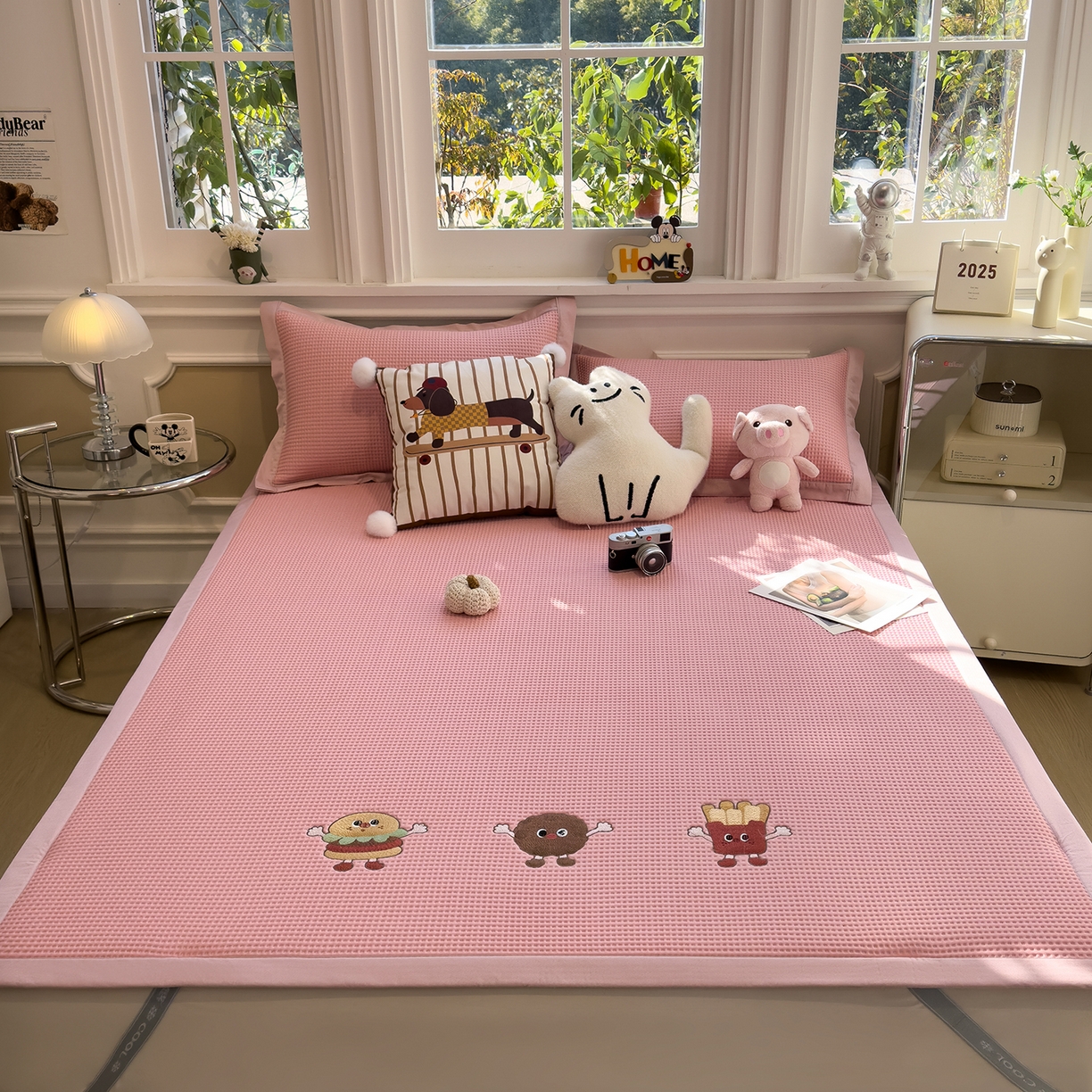 91家纺网 家纺一手货源 找家纺 几禾 2026新款华夫格刺绣款席子凉席 可可喵派-床席款