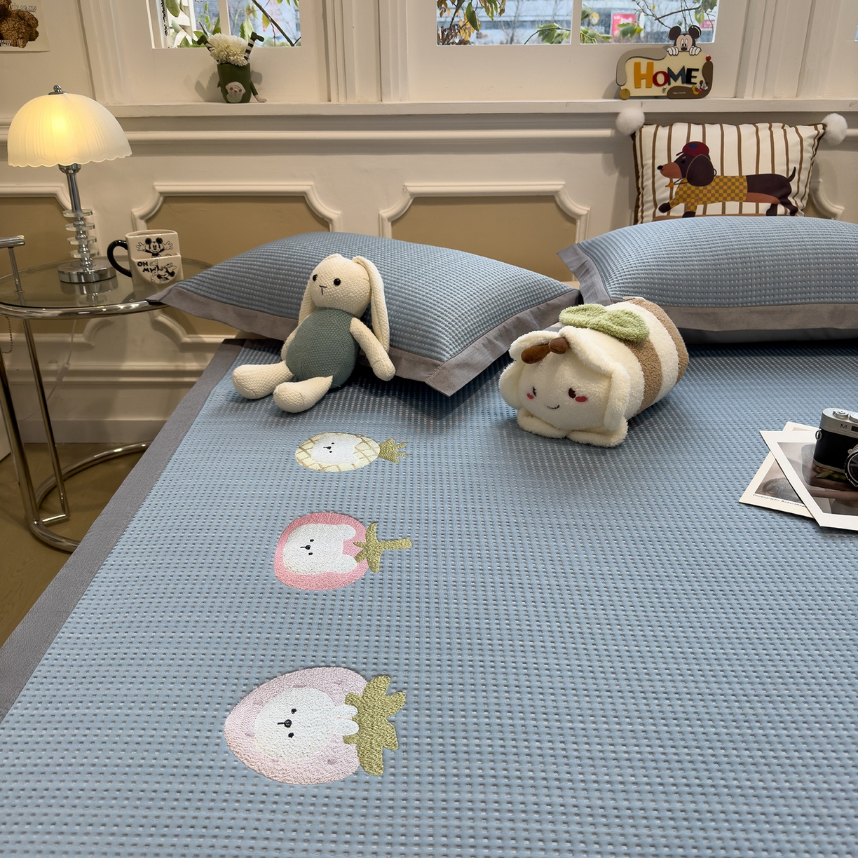 91家纺网 家纺一手货源 找家纺 几禾 2026新款华夫格刺绣款席子凉席 奶冻喵-蓝-床席款