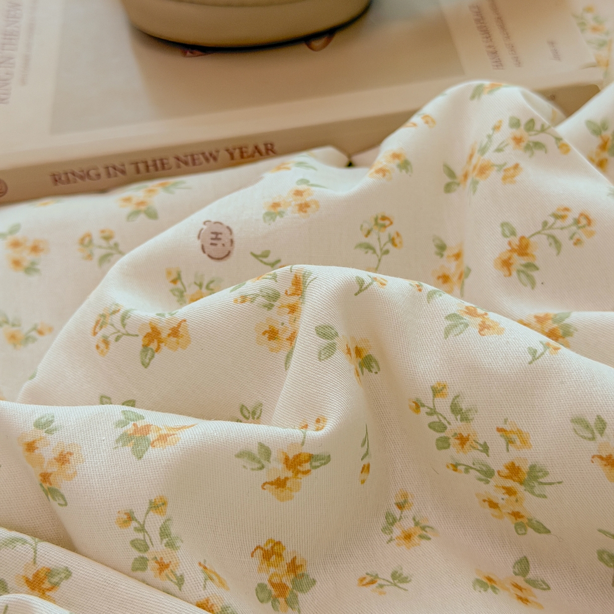 91家纺网 家纺一手货源 找家纺 简宜家居（朝初家纺） 2026新款全棉花边夏被全棉床盖夏被四件套 暖菊花兔