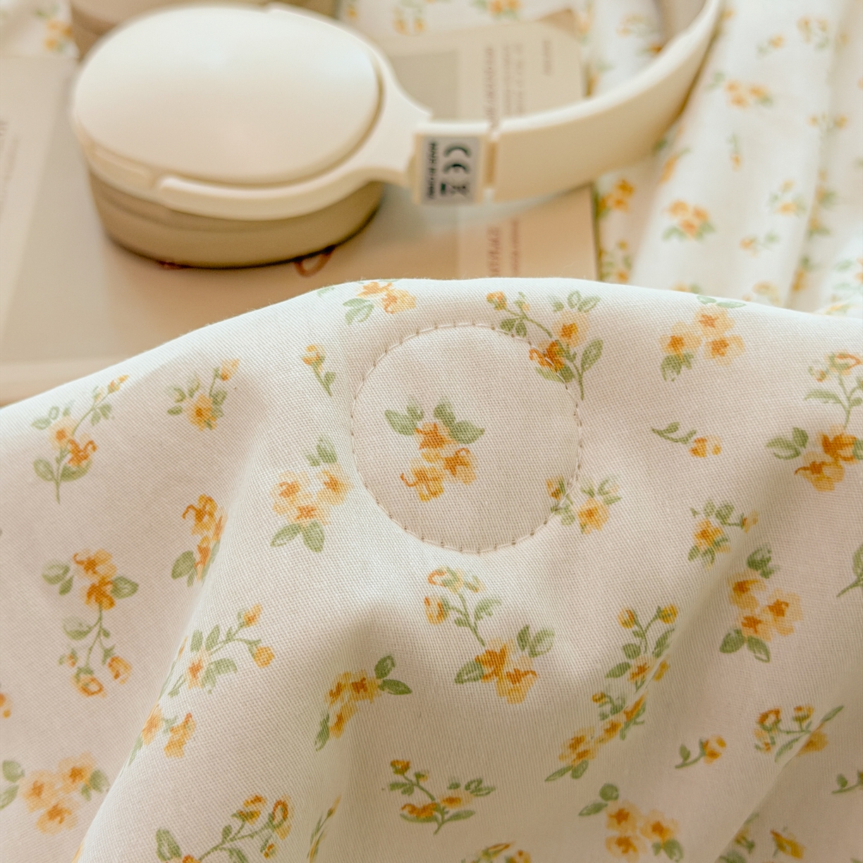 91家纺网 家纺一手货源 找家纺 简宜家居（朝初家纺） 2026新款全棉花边夏被全棉床盖夏被四件套 暖菊花兔