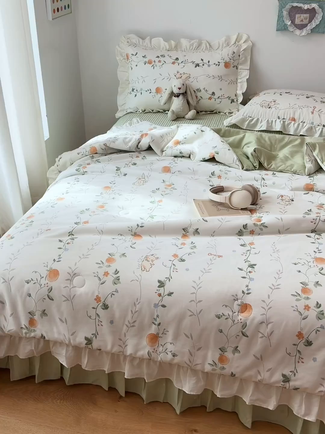 91家纺网 家纺一手货源 找家纺 简宜家居（朝初家纺） 2026新款全棉花边夏被全棉床盖夏被四件套 牵藤兔