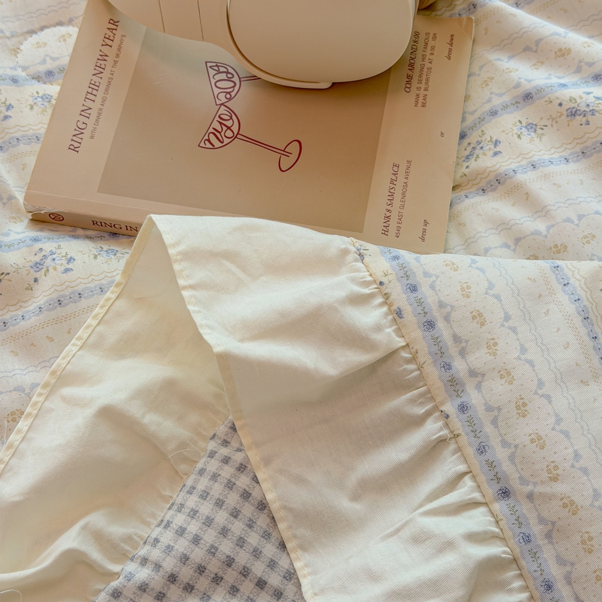 91家纺网 家纺一手货源 找家纺 简宜家居（朝初家纺） 2026新款全棉花边夏被全棉床盖夏被四件套 素条花-蓝