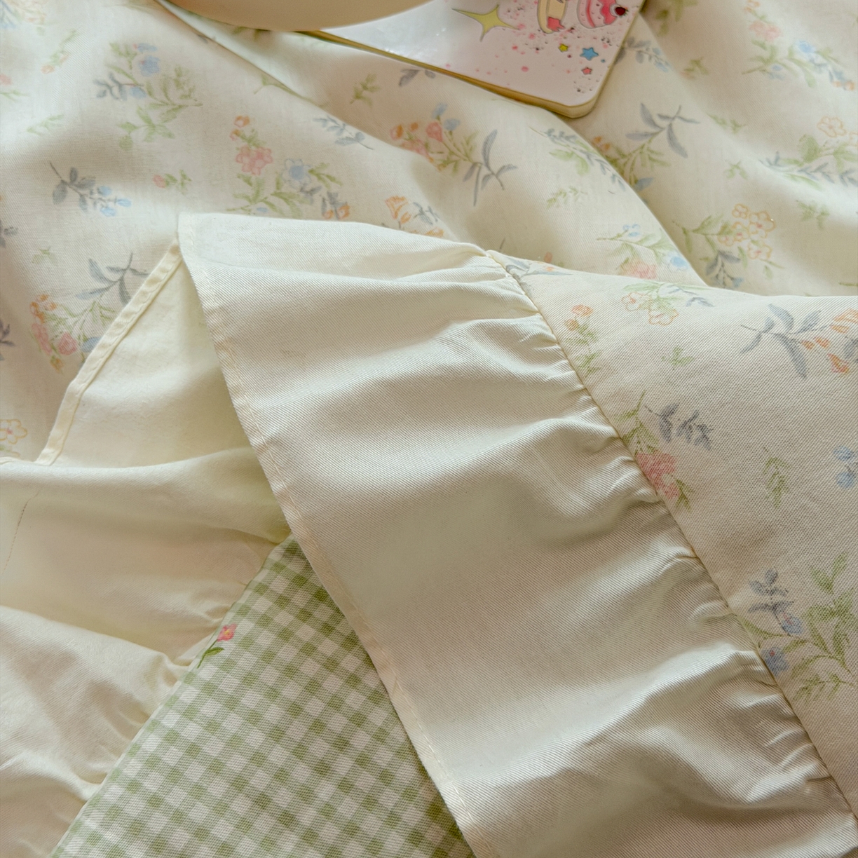 91家纺网 家纺一手货源 找家纺 简宜家居（朝初家纺） 2026新款全棉花边夏被全棉床盖夏被四件套 晚棠枝语