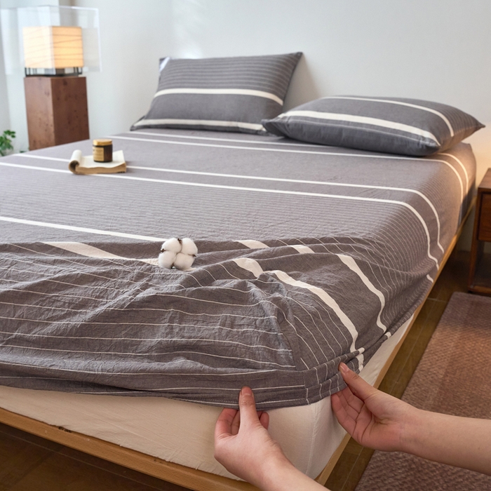 91家纺网 家纺一手货源 找家纺 春皖家纺 2026春夏新款全棉纯棉水洗棉单品系列床笠单件床笠单品-A版单床笠 素雅-灰条