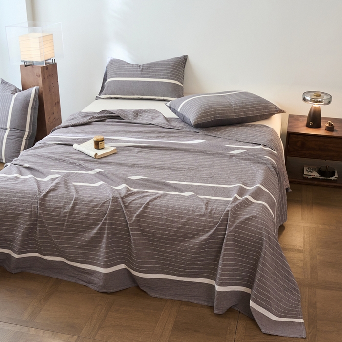 91家纺网 家纺一手货源 找家纺 春皖家纺 2026春夏新款全棉纯棉水洗棉单品系列床单单件床单单品-A版单床单 素雅-灰条