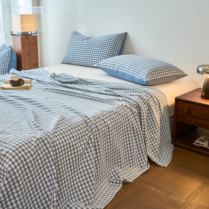 91家纺网 家纺一手货源 找家纺 春皖家纺 2026春夏新款全棉纯棉水洗棉单品系列床单单件床单单品-A版单床单 素雅-蓝小格