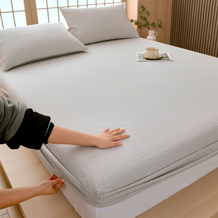 91家纺网 家纺一手货源 找家纺 春皖家纺 2026春夏新款全棉纯棉水洗棉单品系列床笠单件床笠单品-A版单床笠 细条灰