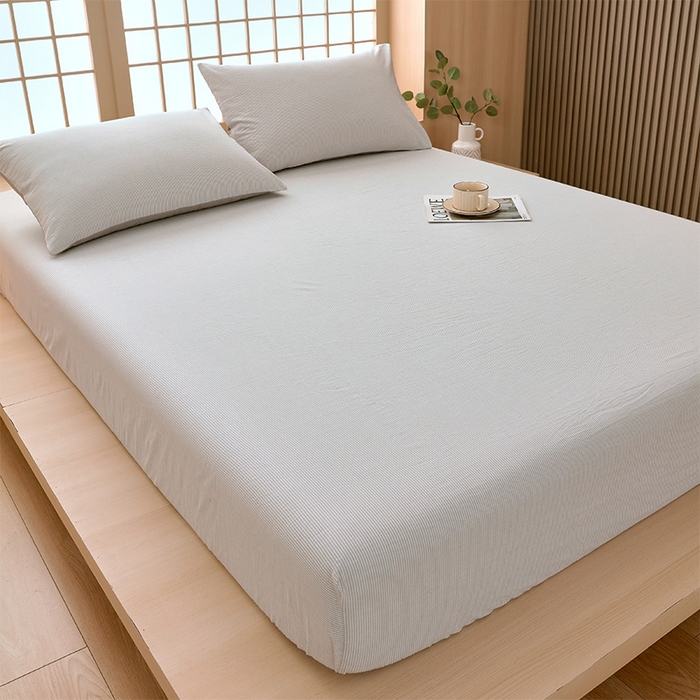 91家纺网 家纺一手货源 找家纺 春皖家纺 2026春夏新款全棉纯棉水洗棉单品系列床笠单件床笠单品-A版单床笠 细条灰