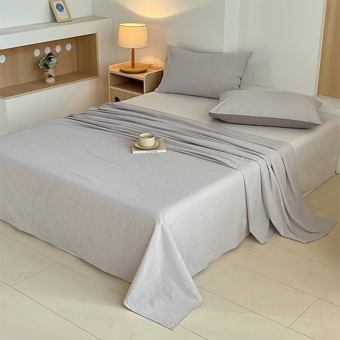 91家纺网 家纺一手货源 找家纺 春皖家纺 2026春夏新款全棉纯棉水洗棉单品系列床单单件床单单品-A版单床单 细条灰