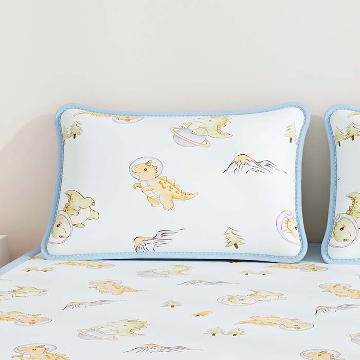 91家纺网 家纺一手货源 找家纺 奇丝雅 2026夏季A类数码印花卡通冰丝凉席枕套凉感家用儿童可机洗单人学生宿舍48×74 呆萌恐龙