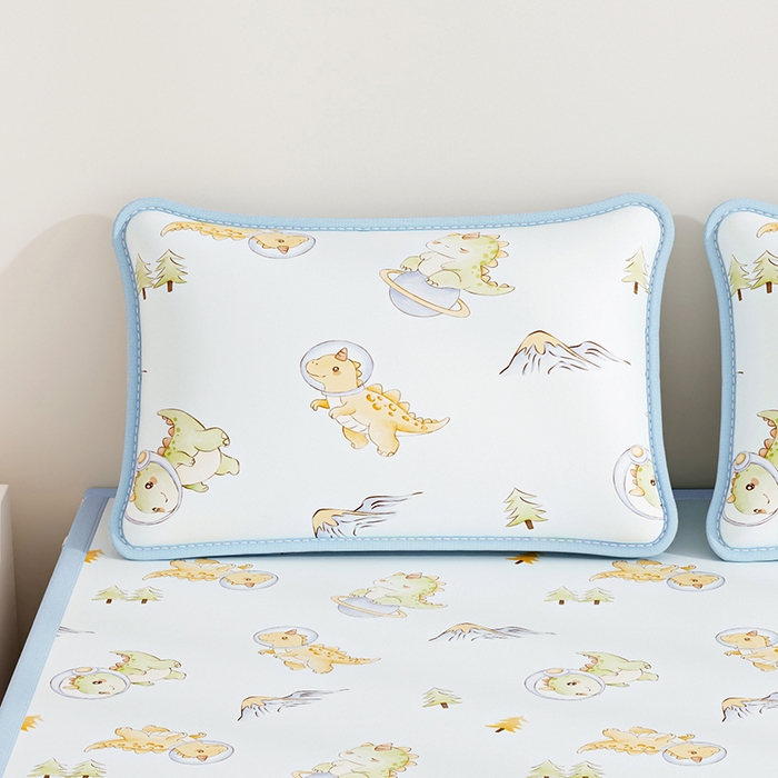 91家纺网 家纺一手货源 找家纺 奇丝雅 2026夏季A类数码印花卡通冰丝凉席枕套凉感家用儿童可机洗单人学生宿舍48×74 呆萌恐龙