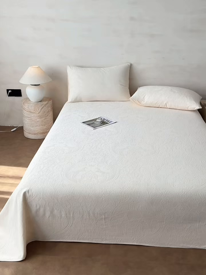 91家纺网 家纺一手货源 找家纺 眠博士 2026新款全棉提花床单单床单床单单件 冠马踏云-奶白