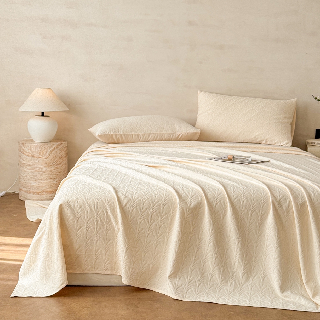 91家纺网 家纺一手货源 找家纺 眠博士 2026新款全棉提花床单单床单床单单件 杏影-奶白