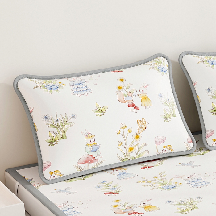 91家纺网 家纺一手货源 找家纺 奇丝雅 2026夏季A类数码印花卡通冰丝凉席枕套凉感家用儿童可机洗单人学生宿舍48×74 精灵小兔