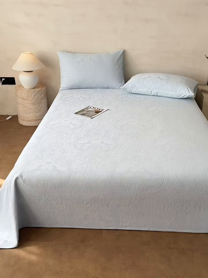 91家纺网 家纺一手货源 找家纺 眠博士 2026新款全棉提花床单单床单床单单件 冠马踏云-嫩蓝