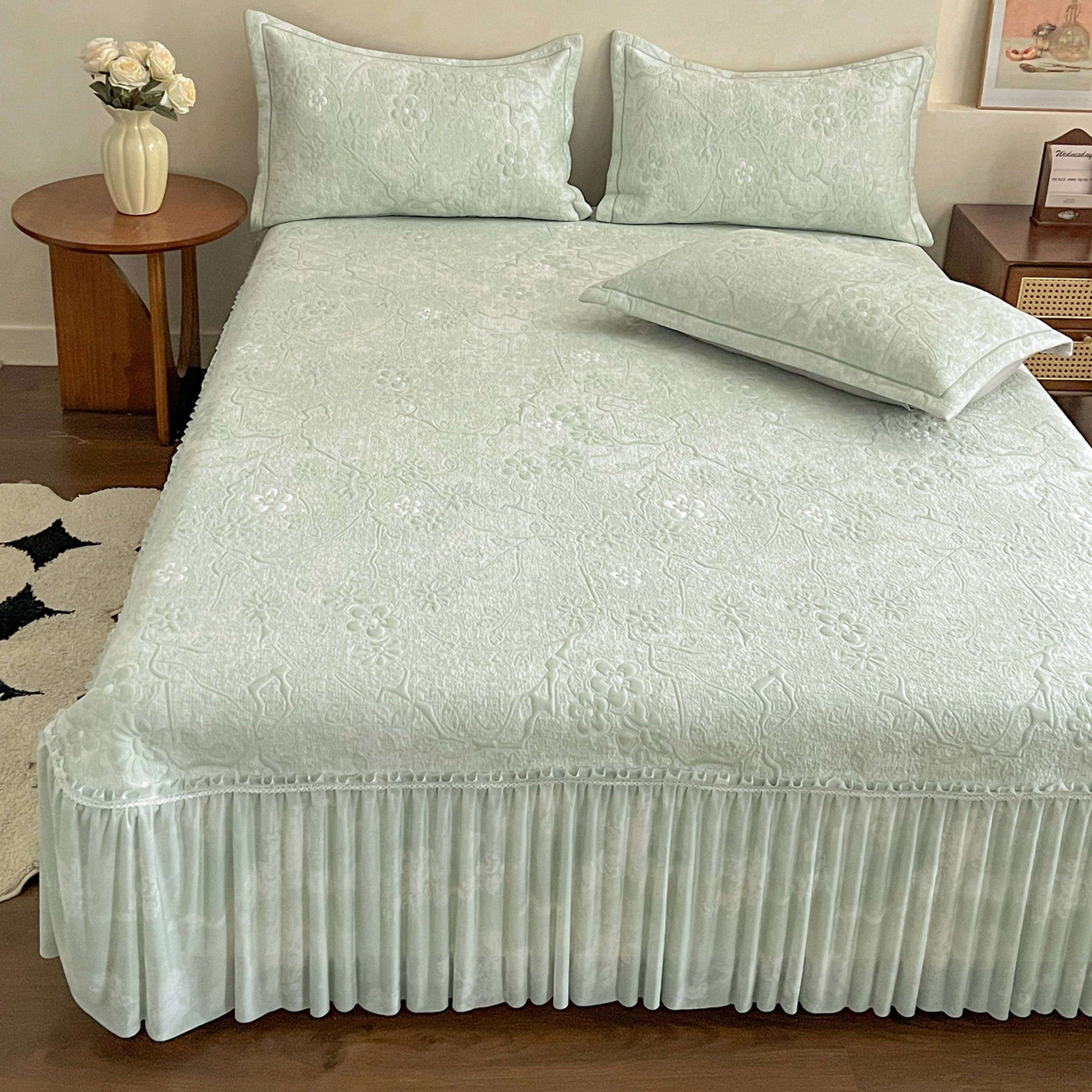 91家纺网 家纺一手货源 找家纺 宅家居 2026春夏新款PE高分子复合软提花凉席豆豆席大床裙三件套-暗香系列 暗香-绿色