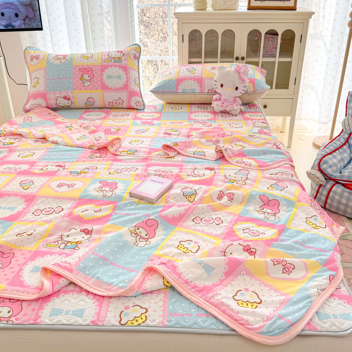 91家纺网 家纺一手货源 找家纺 博雅 2026新款三丽鸥A类仿锦氨组合小冰皮夏被夏凉被空调被凉席席子 小版-甜品格美乐蒂KT