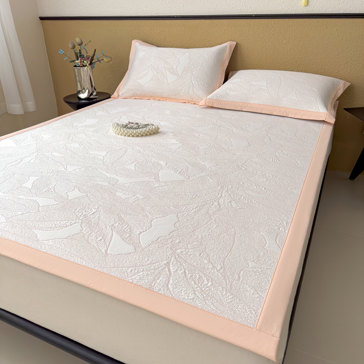 91家纺网 家纺一手货源 找家纺 耀悦家纺 2026年新款乙纶华夫格冰丝凉席床笠款ins风轻奢简约风凉席席子 家大叶大-贝壳粉-床席款