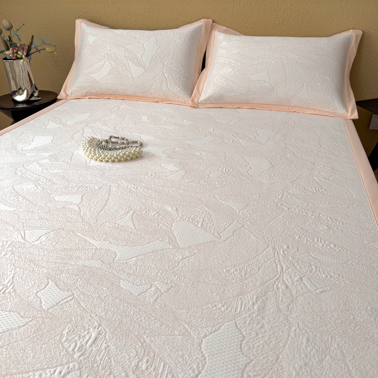 91家纺网 家纺一手货源 找家纺 耀悦家纺 2026年新款乙纶华夫格冰丝凉席床笠款ins风轻奢简约风凉席席子 家大叶大-贝壳粉-床席款