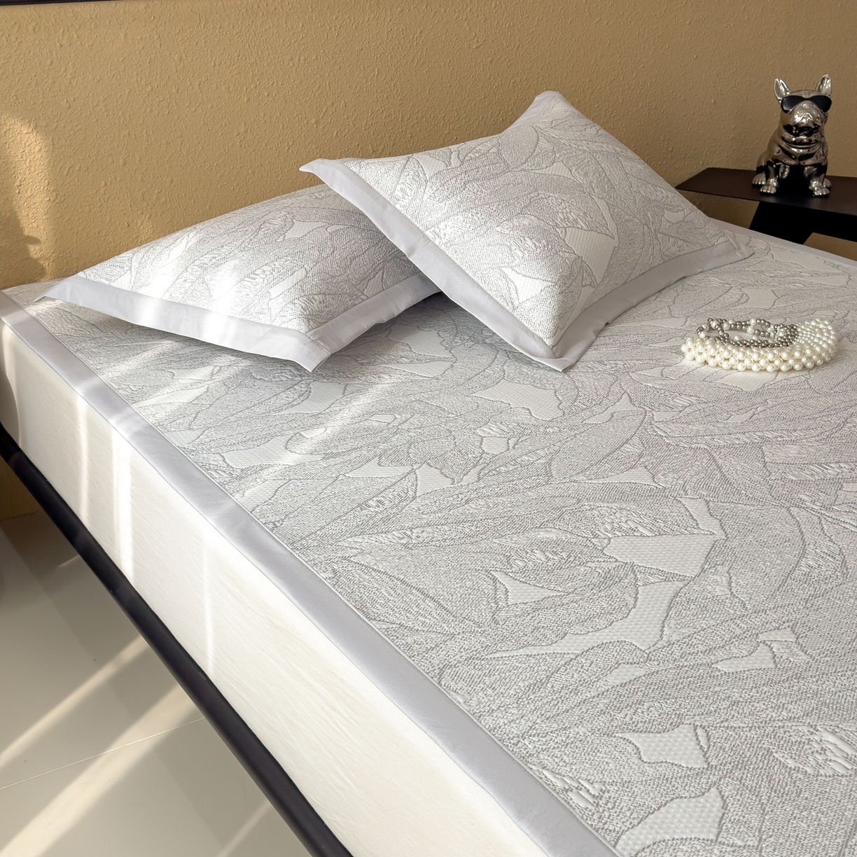 91家纺网 家纺一手货源 找家纺 耀悦家纺 2026年新款乙纶华夫格冰丝凉席床笠款ins风轻奢简约风凉席席子 家大叶大-沥青浅灰-床席款