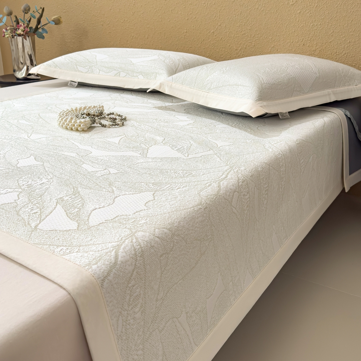 91家纺网 家纺一手货源 找家纺 耀悦家纺 2026年新款乙纶华夫格冰丝凉席床笠款ins风轻奢简约风凉席席子 家大叶大-松果绿-床席款