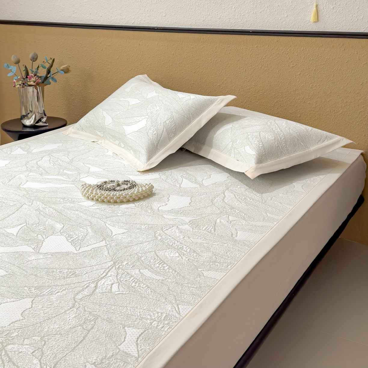 91家纺网 家纺一手货源 找家纺 耀悦家纺 2026年新款乙纶华夫格冰丝凉席床笠款ins风轻奢简约风凉席席子 家大叶大-松果绿-床席款