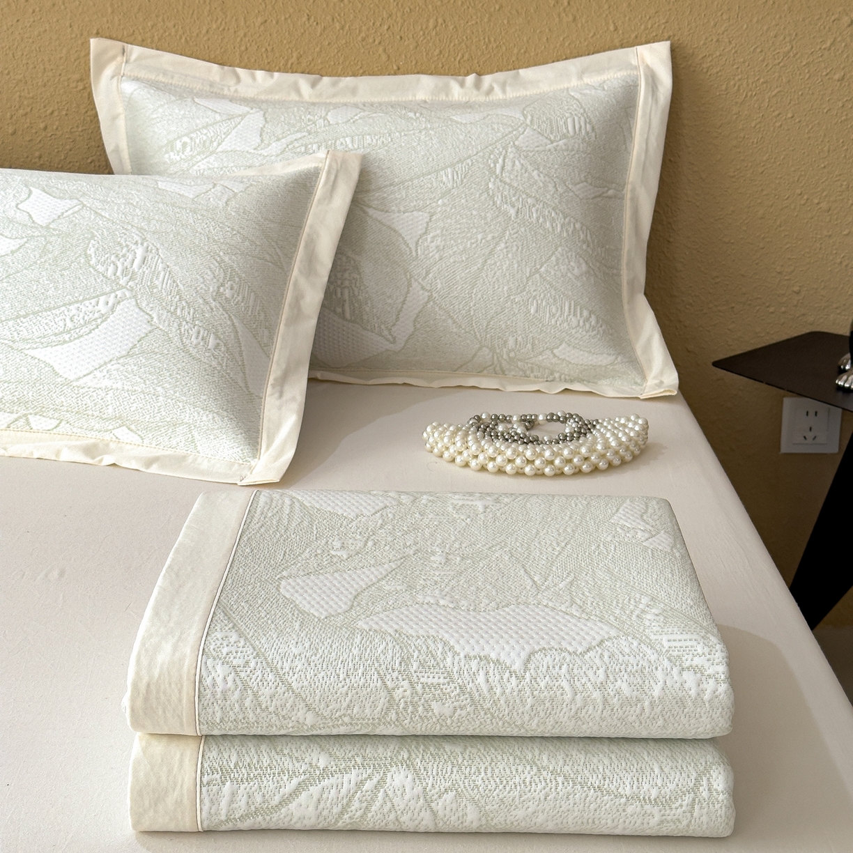 91家纺网 家纺一手货源 找家纺 耀悦家纺 2026年新款乙纶华夫格冰丝凉席床笠款ins风轻奢简约风凉席席子 家大叶大-松果绿-床席款