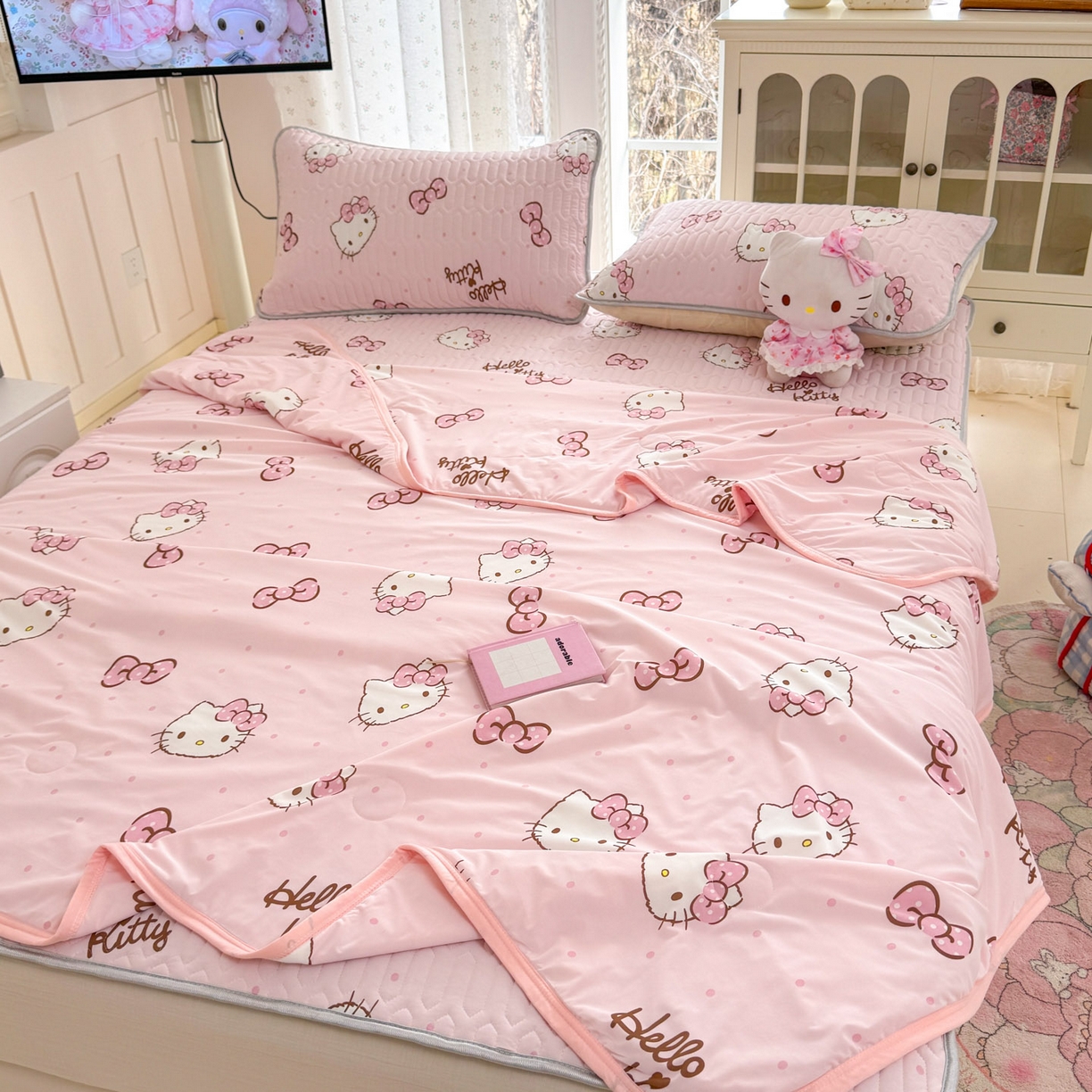 91家纺网 家纺一手货源 找家纺 博雅 2026新款三丽鸥A类仿锦氨组合小冰皮夏被夏凉被空调被凉席席子 小版-蝴蝶结KT