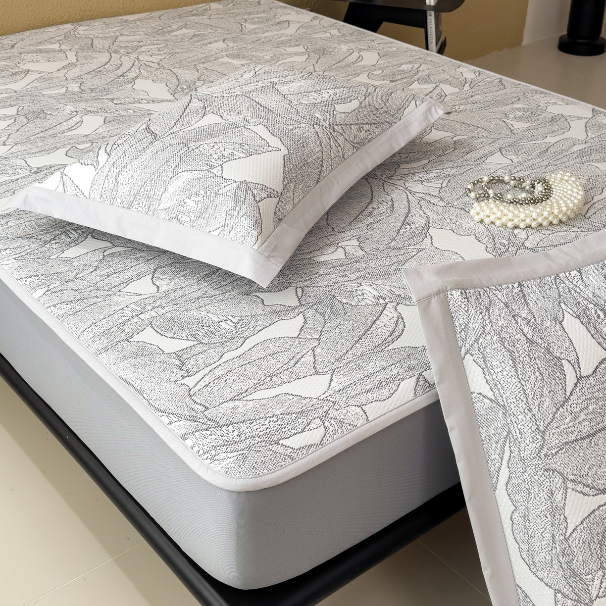 91家纺网 家纺一手货源 找家纺 耀悦家纺 2026年新款乙纶华夫格冰丝凉席床笠款ins风轻奢简约风凉席席子 家大叶大-北欧深灰-床笠款