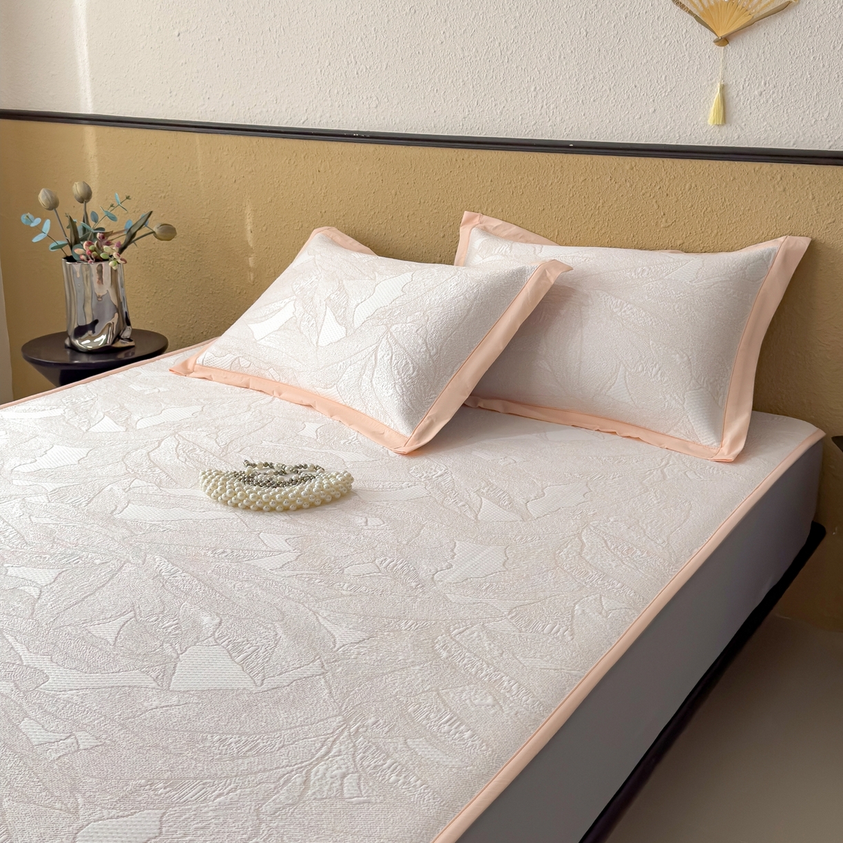 91家纺网 家纺一手货源 找家纺 耀悦家纺 2026年新款乙纶华夫格冰丝凉席床笠款ins风轻奢简约风凉席席子 家大叶大-贝壳粉-床笠款