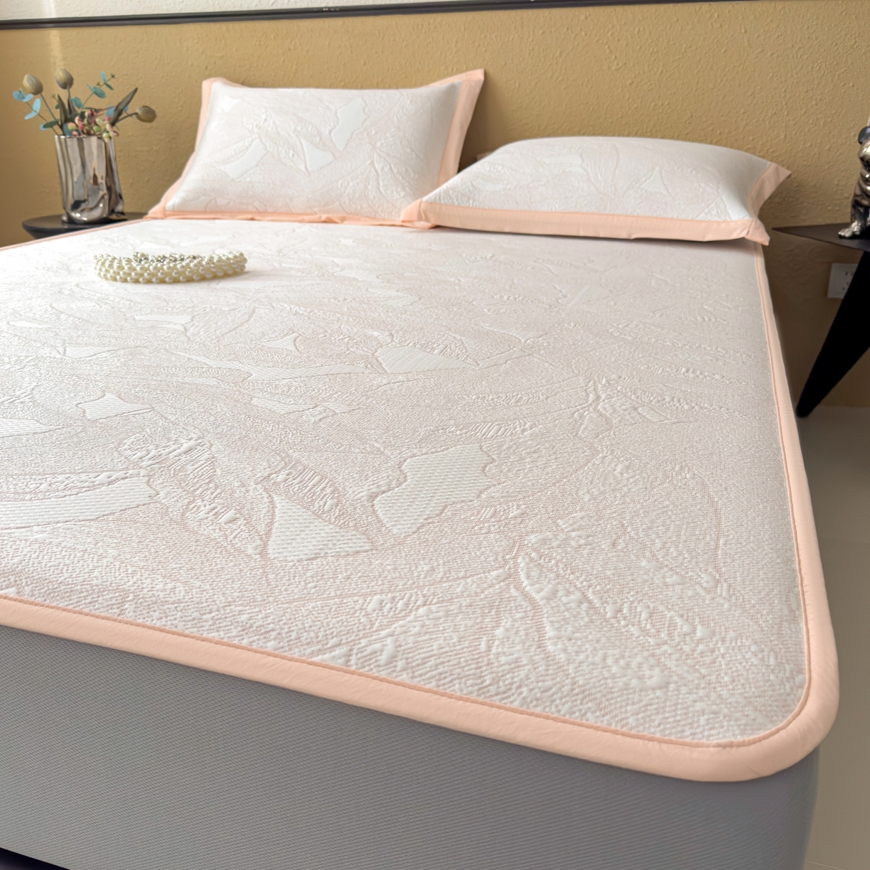 91家纺网 家纺一手货源 找家纺 耀悦家纺 2026年新款乙纶华夫格冰丝凉席床笠款ins风轻奢简约风凉席席子 家大叶大-贝壳粉-床笠款