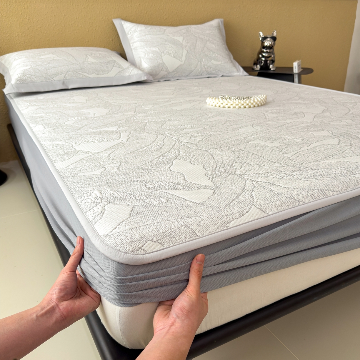 91家纺网 家纺一手货源 找家纺 耀悦家纺 2026年新款乙纶华夫格冰丝凉席床笠款ins风轻奢简约风凉席席子 家大叶大-沥青浅灰-床笠款