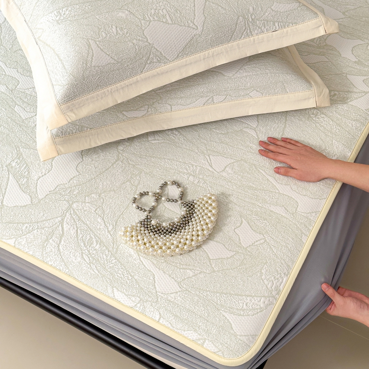 91家纺网 家纺一手货源 找家纺 耀悦家纺 2026年新款乙纶华夫格冰丝凉席床笠款ins风轻奢简约风凉席席子 家大叶大-松果绿-床笠款