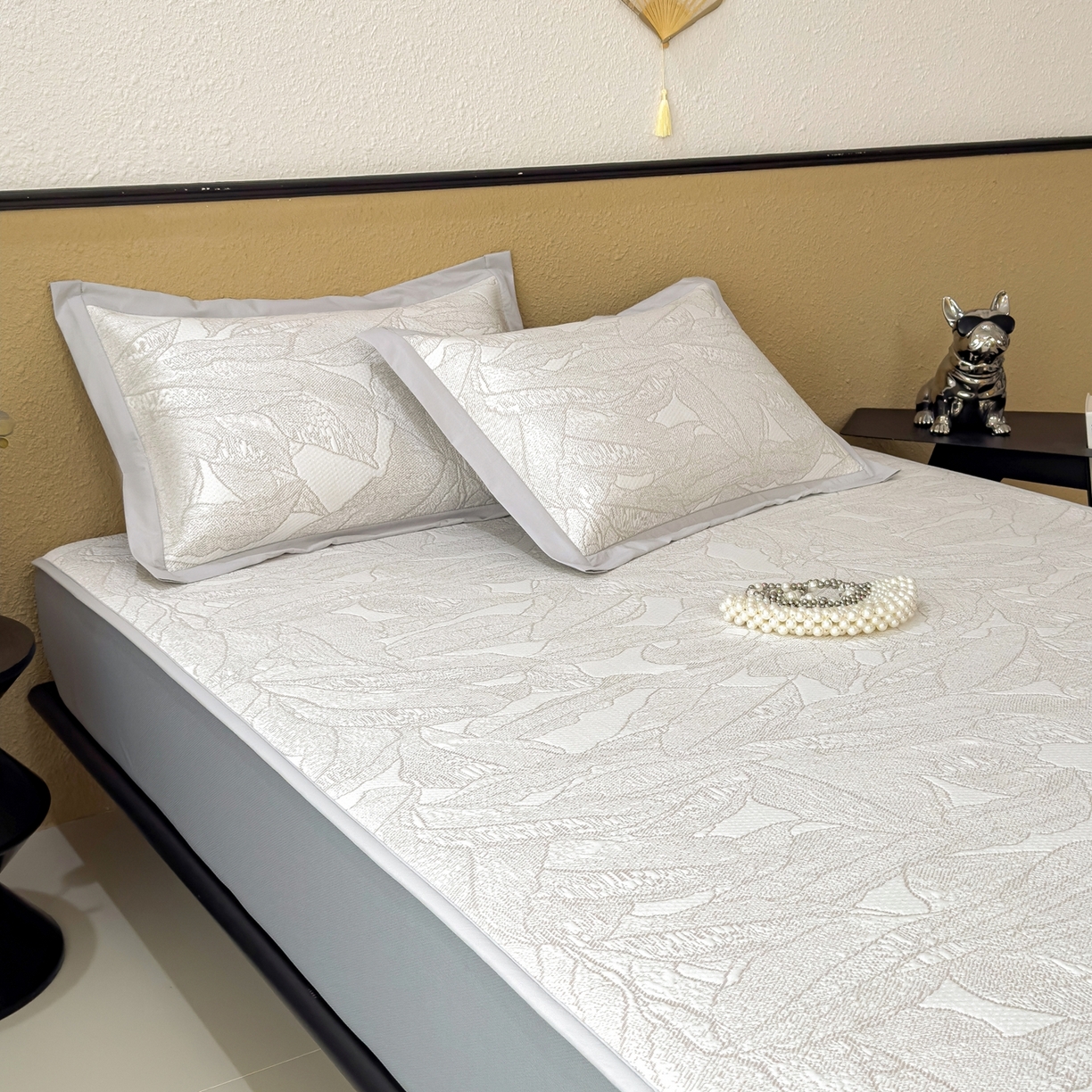 91家纺网 家纺一手货源 找家纺 耀悦家纺 2026年新款乙纶华夫格冰丝凉席床笠款ins风轻奢简约风凉席席子 家大叶大-棕雾咖-床笠款