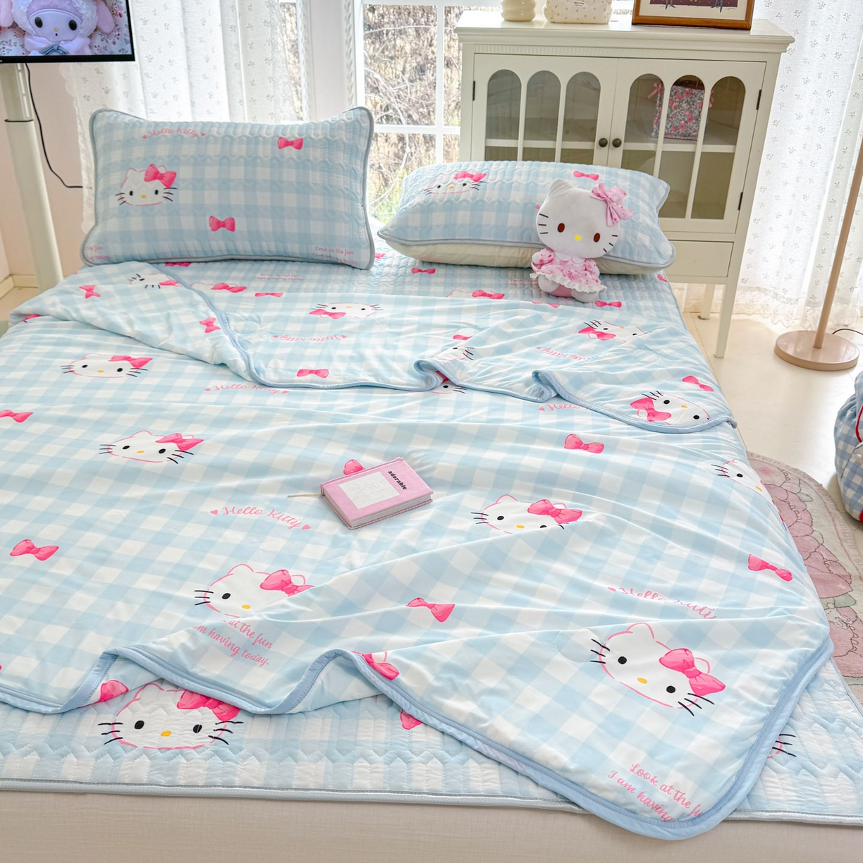 91家纺网 家纺一手货源 找家纺 博雅 2026新款三丽鸥A类仿锦氨组合小冰皮夏被夏凉被空调被凉席席子 小版-蓝色蝴蝶结KT