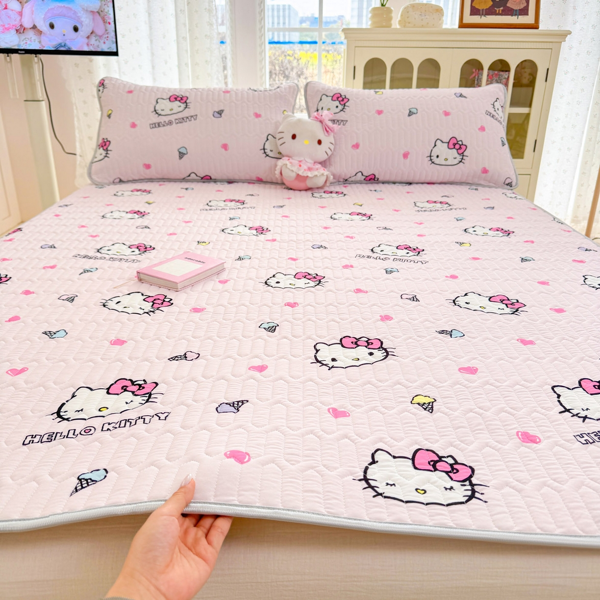 91家纺网 家纺一手货源 找家纺 博雅 2026新款三丽鸥A类仿锦氨组合小冰皮夏被夏凉被空调被凉席席子 小版-甜筒KT-粉