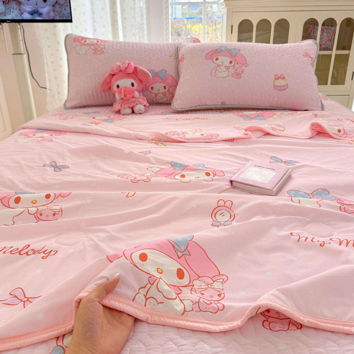 91家纺网 家纺一手货源 找家纺 博雅 2026新款三丽鸥A类仿锦氨组合小冰皮夏被夏凉被空调被凉席席子 小版-小兔美乐蒂