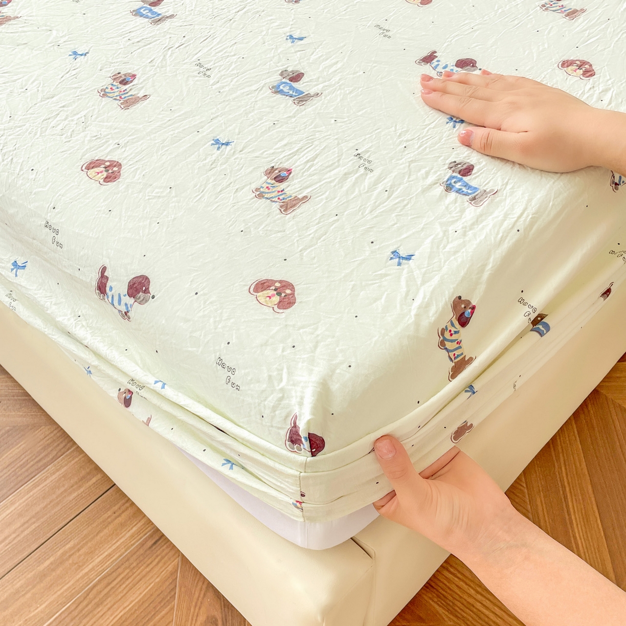 91家纺网 家纺一手货源 找家纺 纽缦家纺 2026新款A类水洗棉学生床笠系列 可可腊肠犬