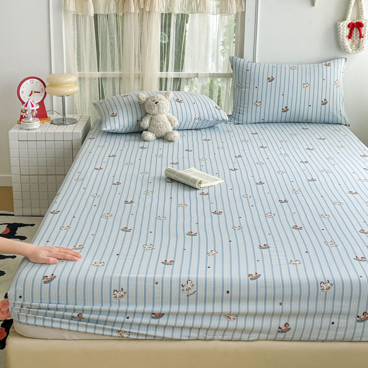 纽缦家纺 2026新款A类水洗棉学生床笠系列 蓝纹木马星