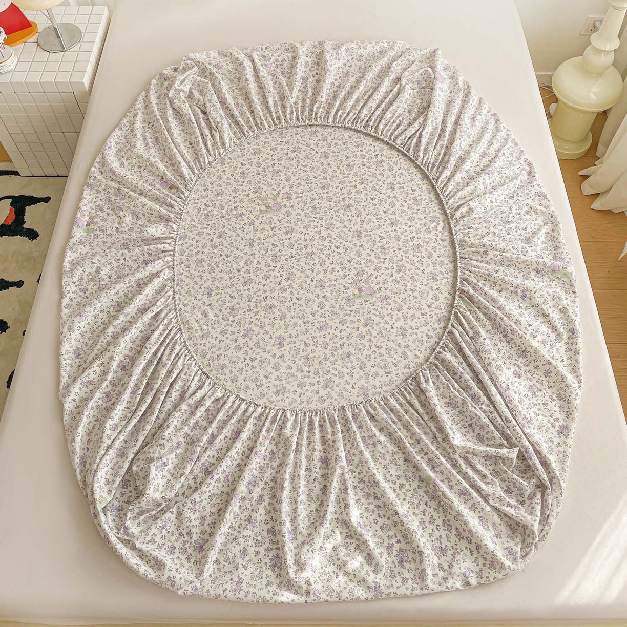 91家纺网 家纺一手货源 找家纺 纽缦家纺 2026新款A类水洗棉学生床笠系列 小兔花漾