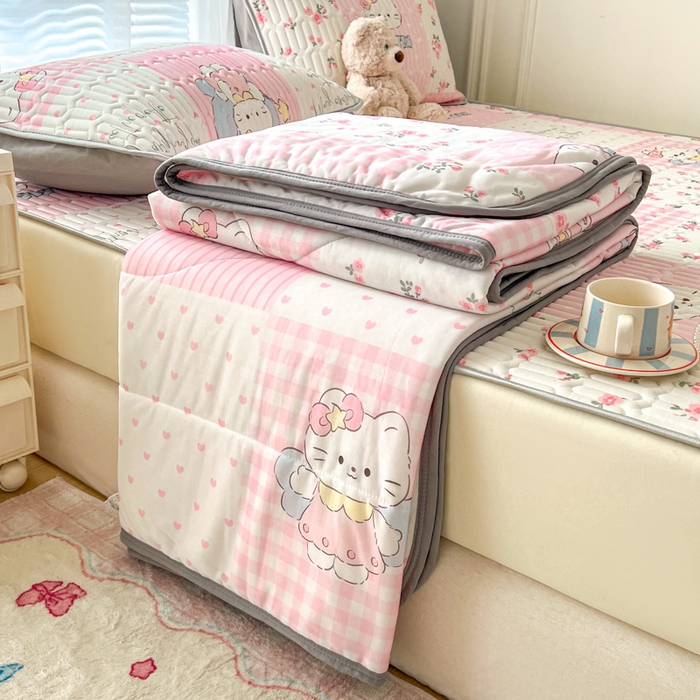 91家纺网 家纺一手货源 找家纺 柒月家居 2026新款小清新床笠款乳胶凉席床笠 床笠-粉格凯蒂