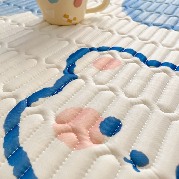 91家纺网 家纺一手货源 找家纺 柒月家居 2026新款小清新床笠款乳胶凉席床笠 床笠-爱心小熊