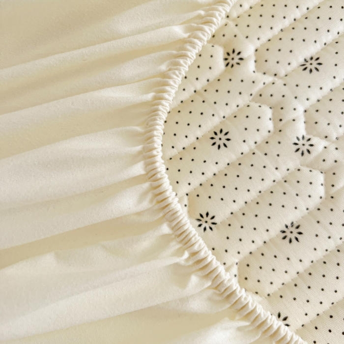 91家纺网 家纺一手货源 找家纺 柒月家居 2026新款小清新床笠款乳胶凉席床笠 床笠-蓝格甜猫