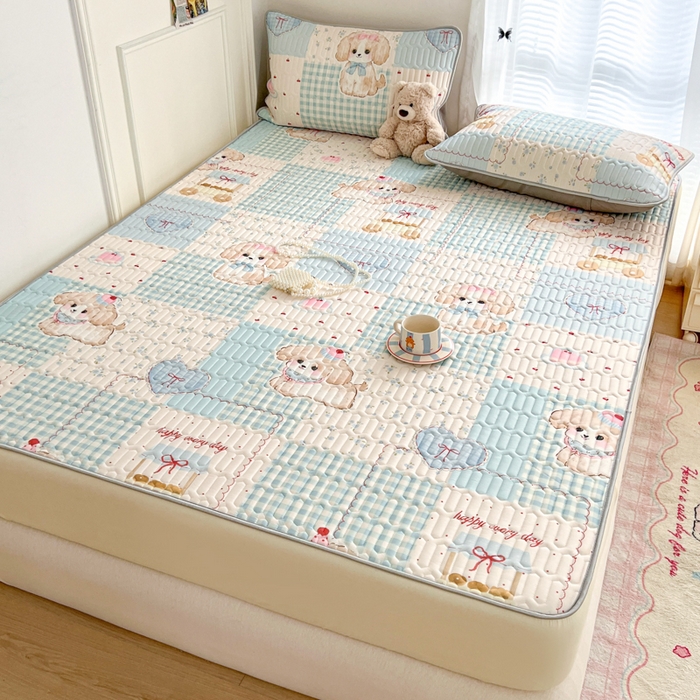 91家纺网 家纺一手货源 找家纺 柒月家居 2026新款小清新床笠款乳胶凉席床笠 床笠-蓝块汪仔