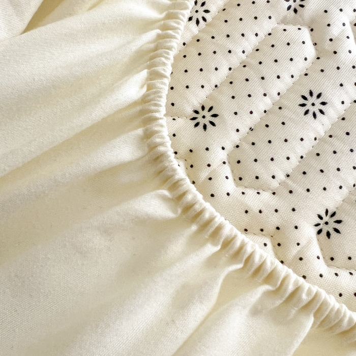 91家纺网 家纺一手货源 找家纺 柒月家居 2026新款小清新床笠款乳胶凉席床笠 床笠-碎花派对