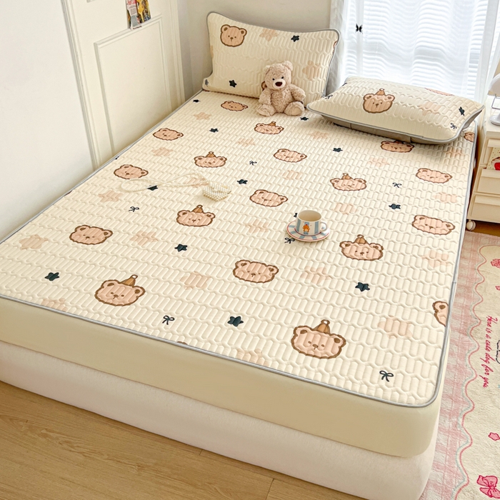 91家纺网 家纺一手货源 找家纺 柒月家居 2026新款小清新床笠款乳胶凉席床笠 床笠-星帽小熊