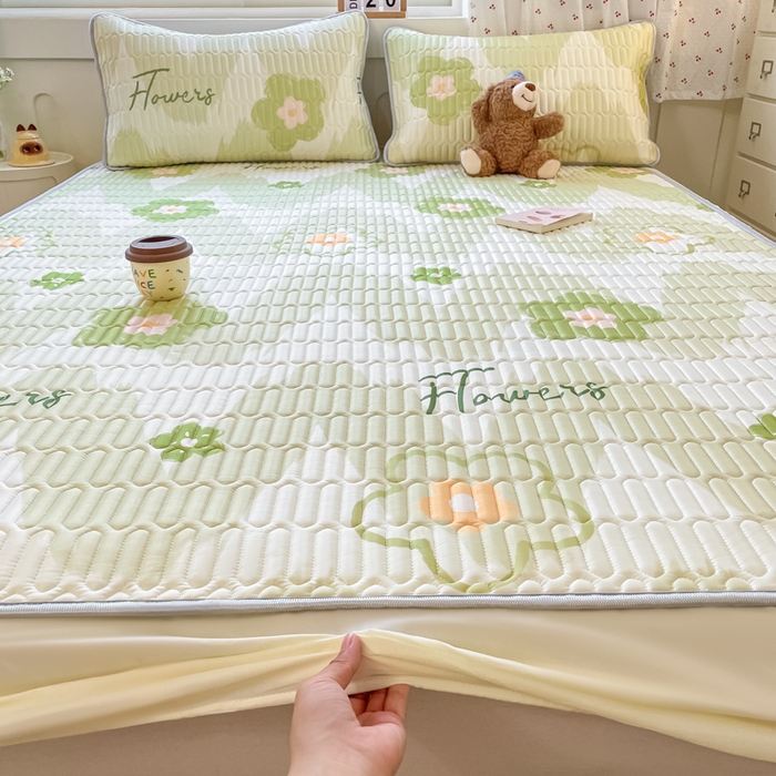 91家纺网 家纺一手货源 找家纺 柒月家居 2026新款小清新床笠款乳胶凉席床笠 床笠-花季